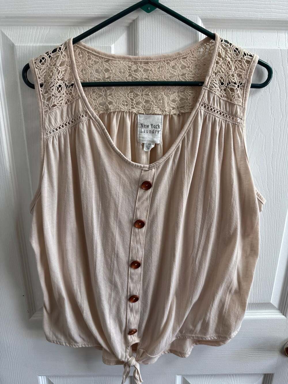 New York Laundry Women's Beige Sleeveless Button-Front Tie-Front Tank Top with L